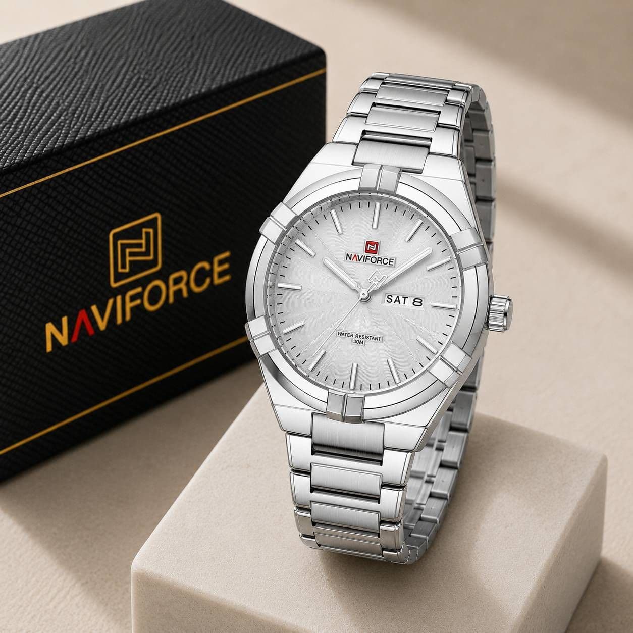 ساعت مچی مردانه ناوی فورس NAVIFORCE NF9218 S/W کد 3039 کالا اورجینال با ضمانت اصالت موومنت کوارتز با کیفیت عالی نشانگر تاریخ و روزهای هفته بند استیل ضد حساسیت شیشه معدنی مقاوم در برابر خش مقاوم در برا