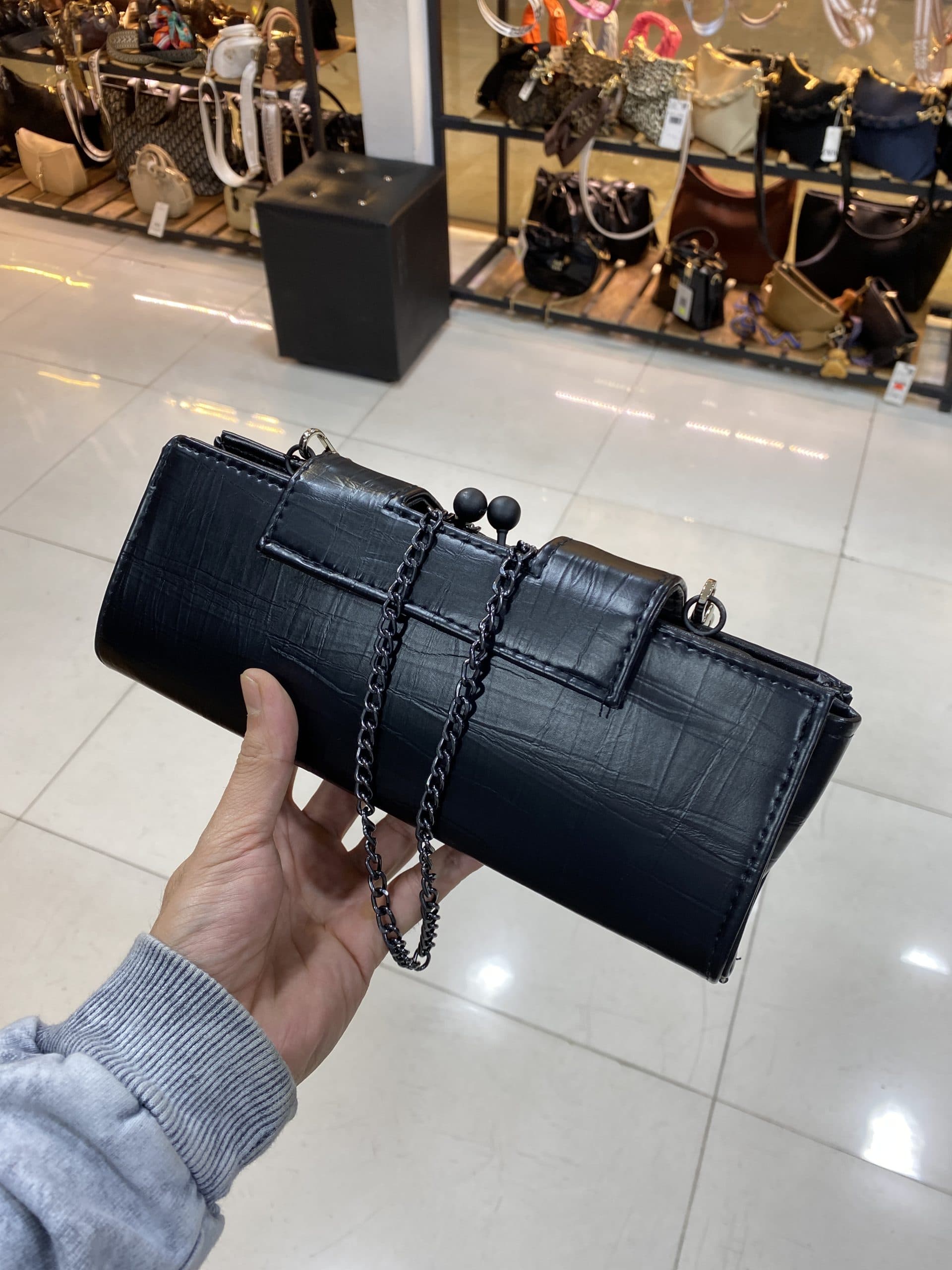 کیف دستی و دوشی برکه — تصویر ۳