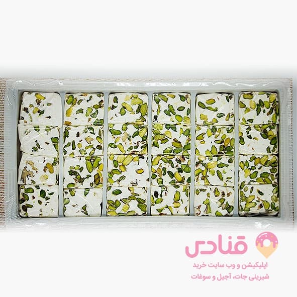 نوقا پر مغز 70 درصد پسته ای
