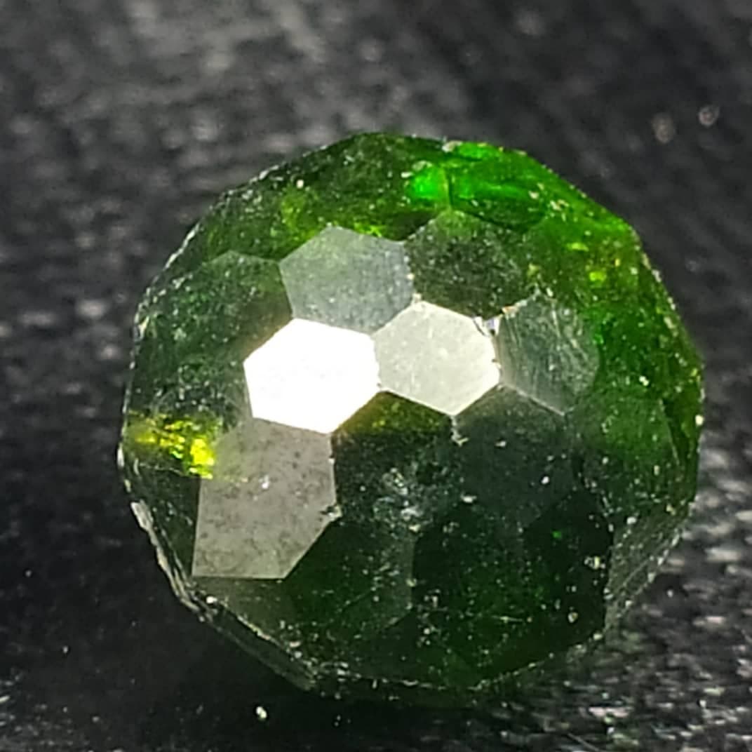 جواهر دمانتوئید D186