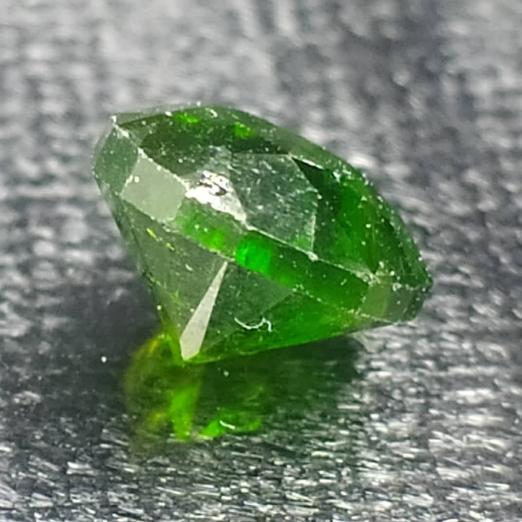 جواهر دمانتوئید D184 — تصویر ۴
