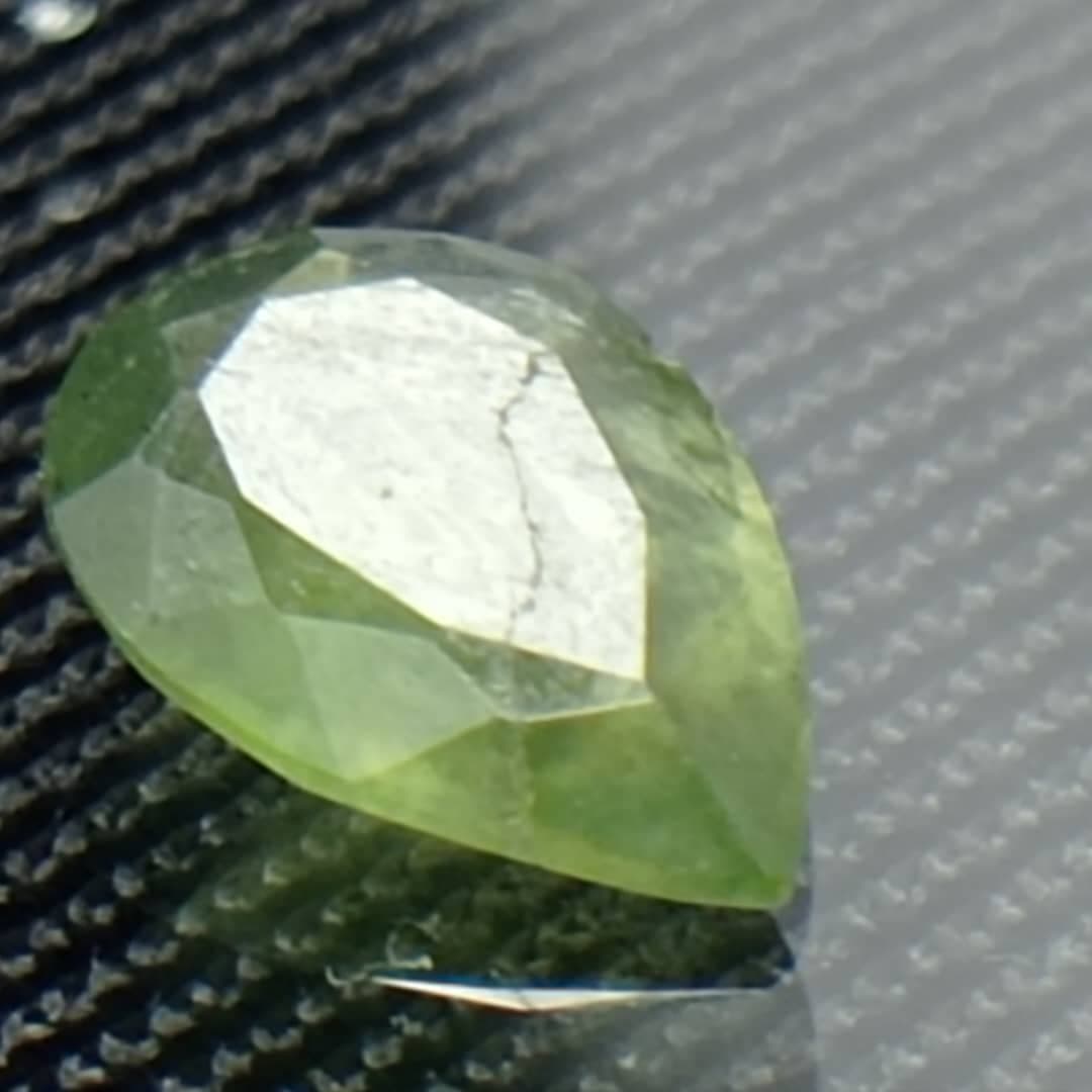 جواهر دمانتوئید D136