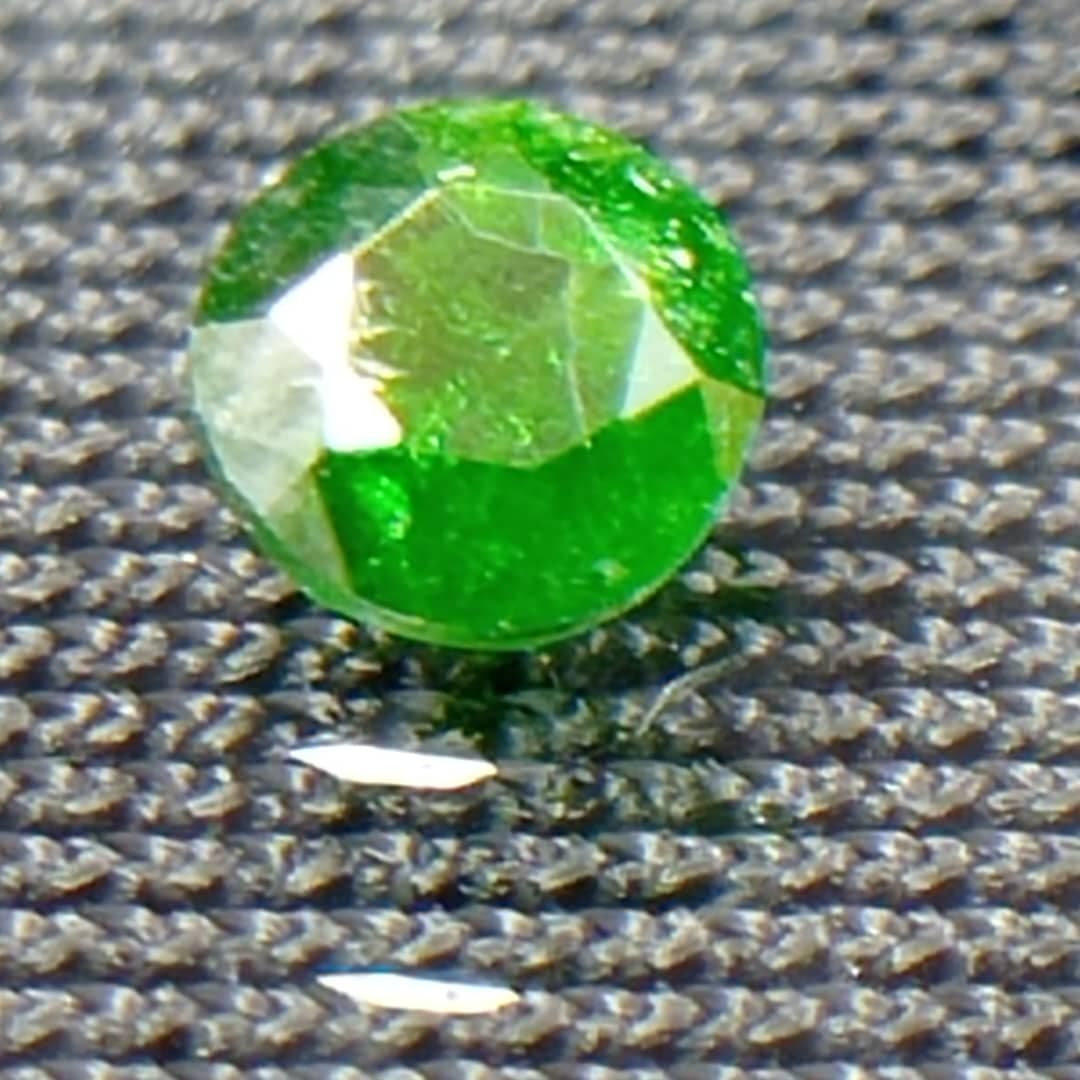 جواهر دمانتوئید D135