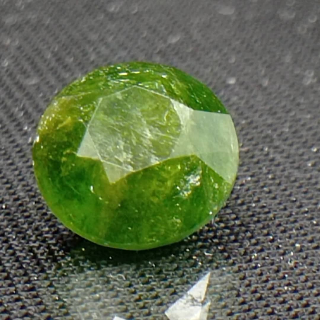 جواهر دمانتوئید D125