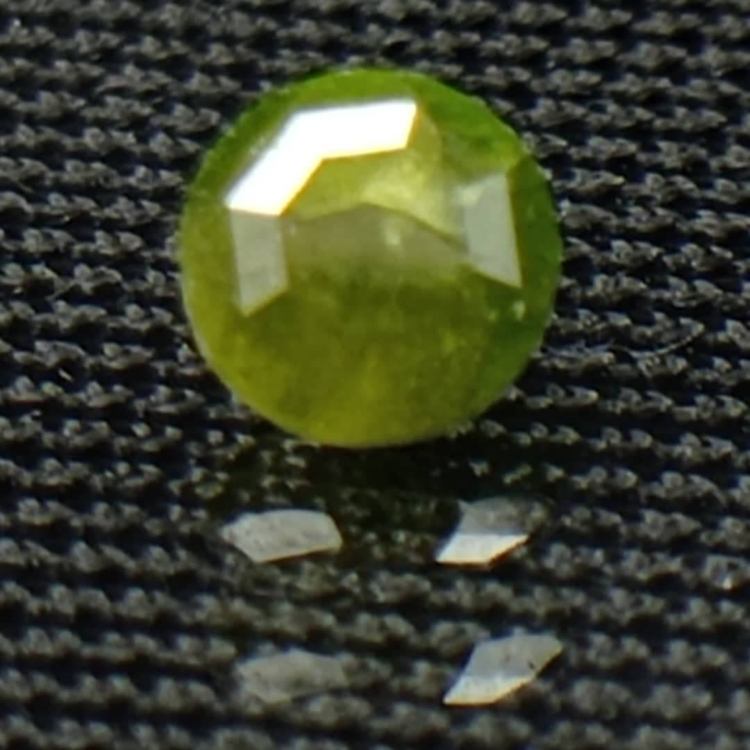 جواهر دمانتوئید D118