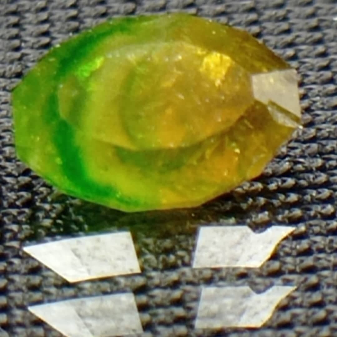 جواهر دمانتوئید D117