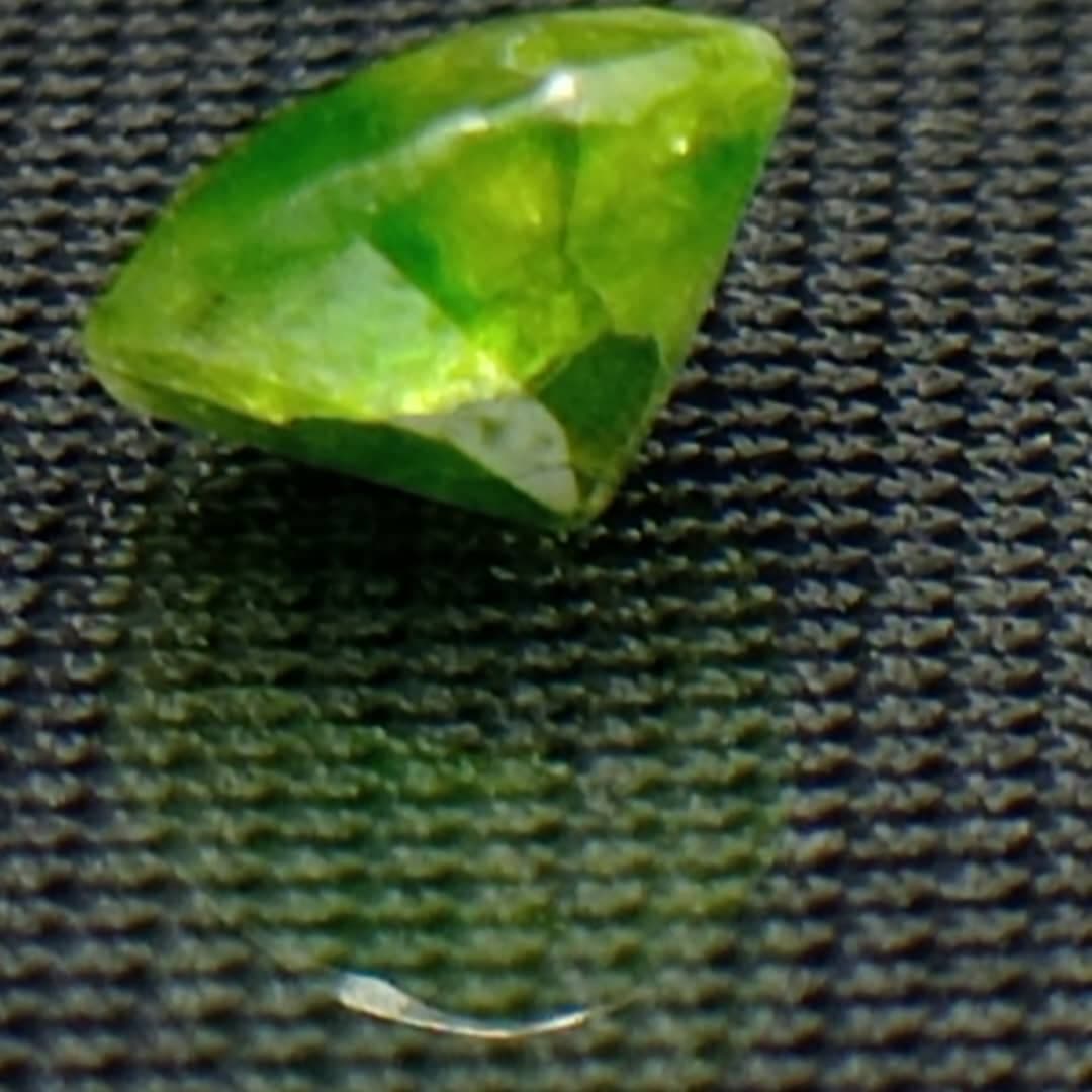 جواهر دمانتوئید D82 — تصویر ۴