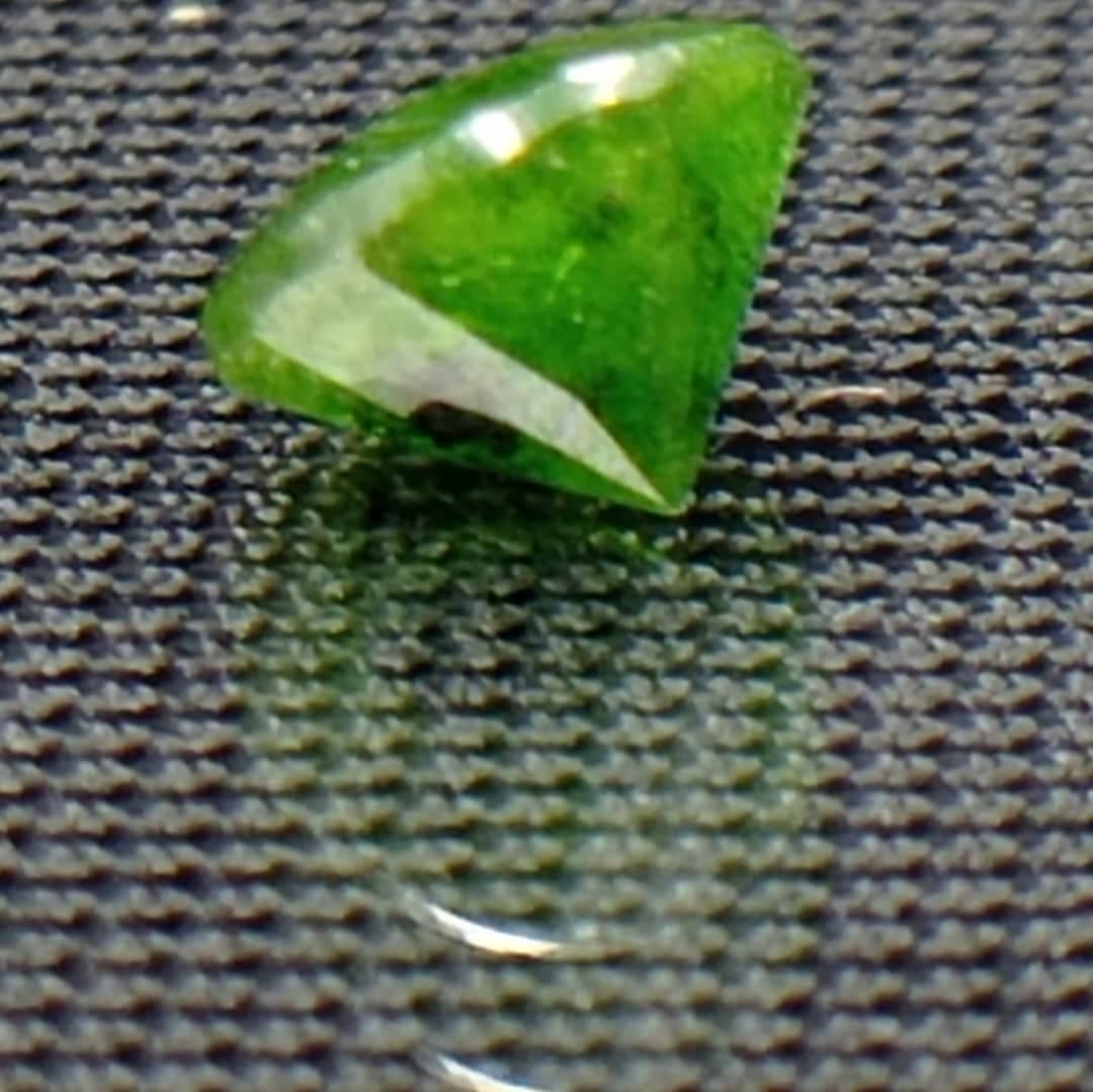 جواهر دمانتوئید D69 — تصویر ۴