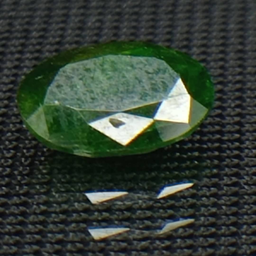 جواهر دمانتوئید D67