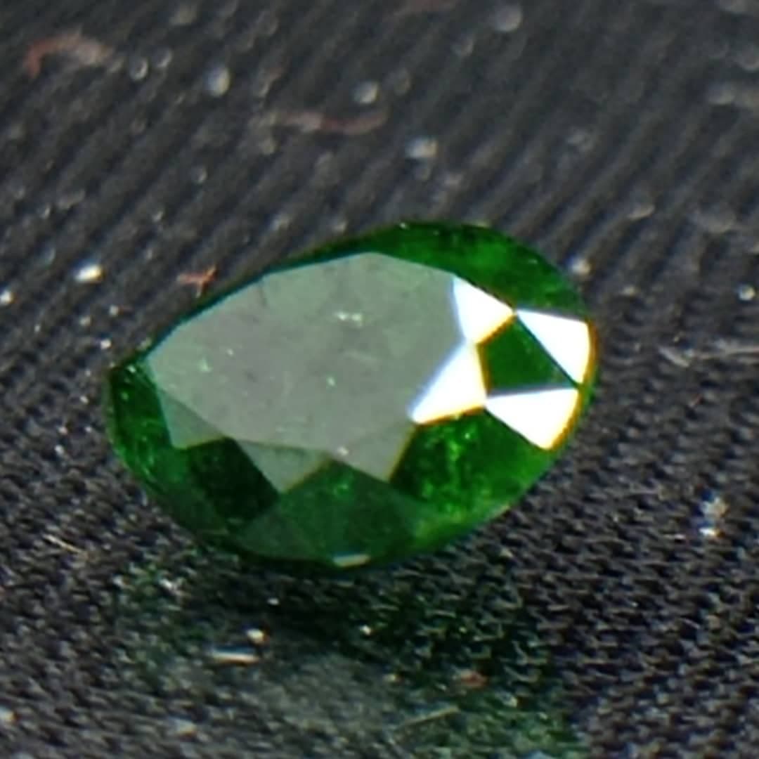 جواهر دمانتوئید D28