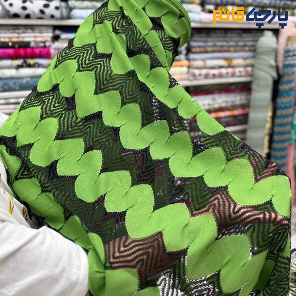 پارچه بهاره و تابستانه میسونی طرح خاص مشکی سبز روشن عرض ۱۵۰ کد:13157
