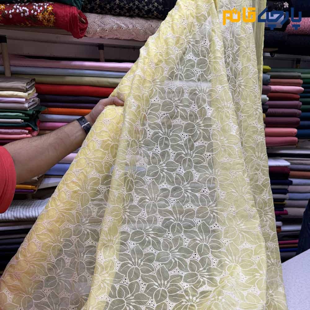 پارچه مجلسی تور کتان لیمویی سفید زمینه حریر اورگانزا عرض 150 کد 12808