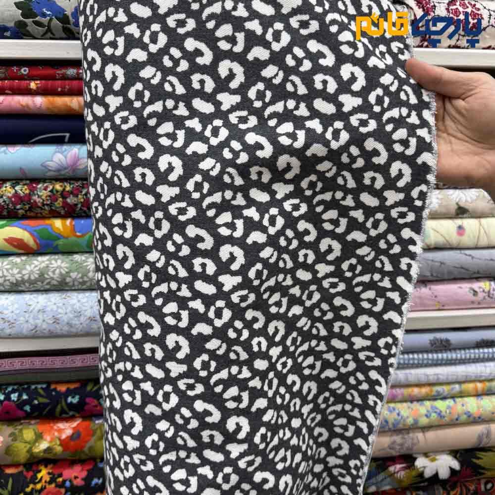 جین طرحدار سنگشور طرح خاص سفید (آفوایت)طرح مشکی عرض ۱۵۰ کد 12502