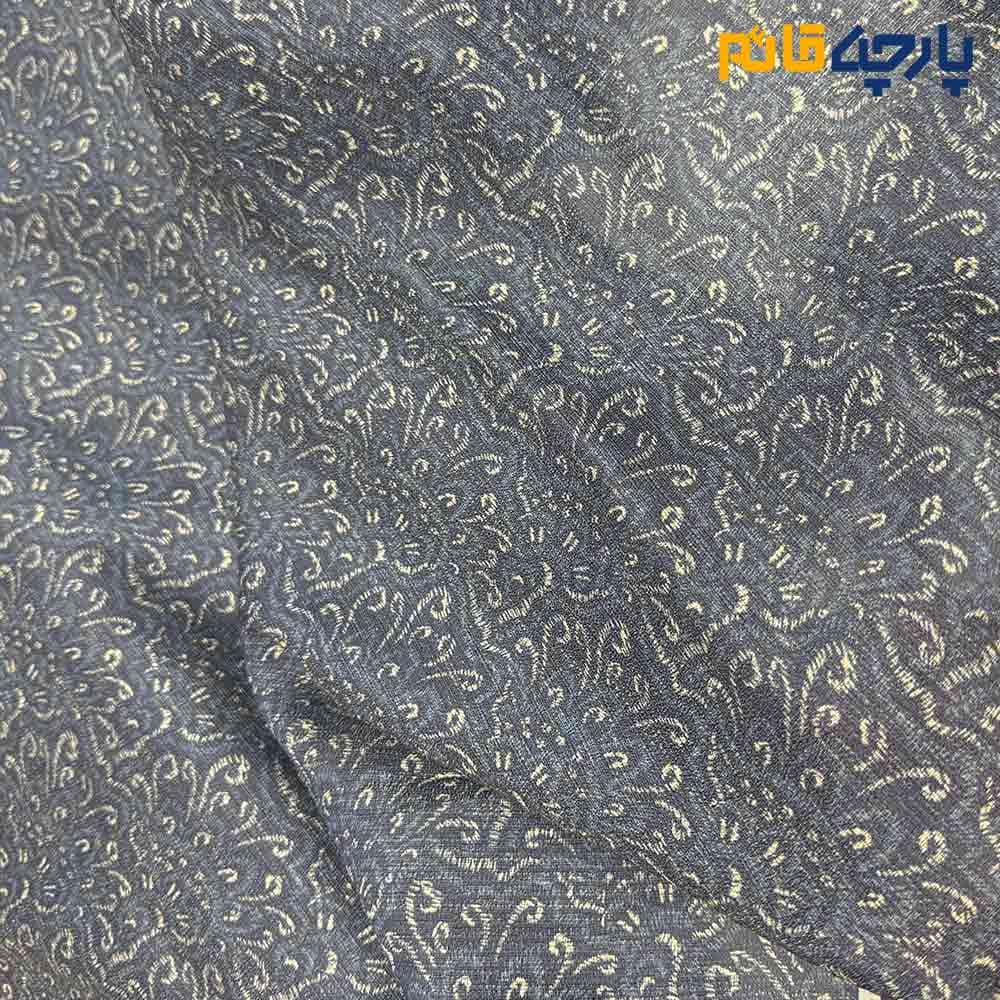پارچه لینن سانتون طرحدارزمینه سرمه ای طرح کرم عرض ۱۵۰ کد 12371 — تصویر ۳