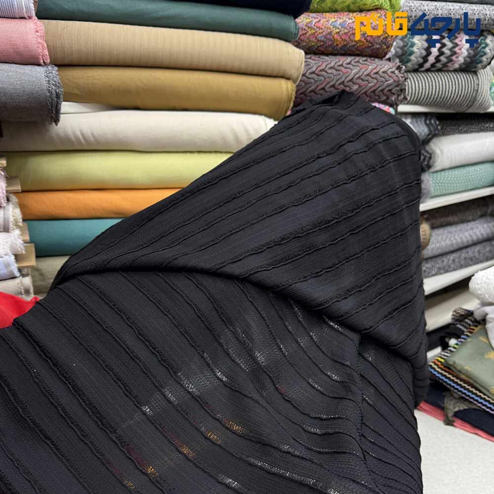 پارچه مجلسی تورکتان کره ای رنگ مشکی طرح خطی برجسته عرض 150 کد 12204