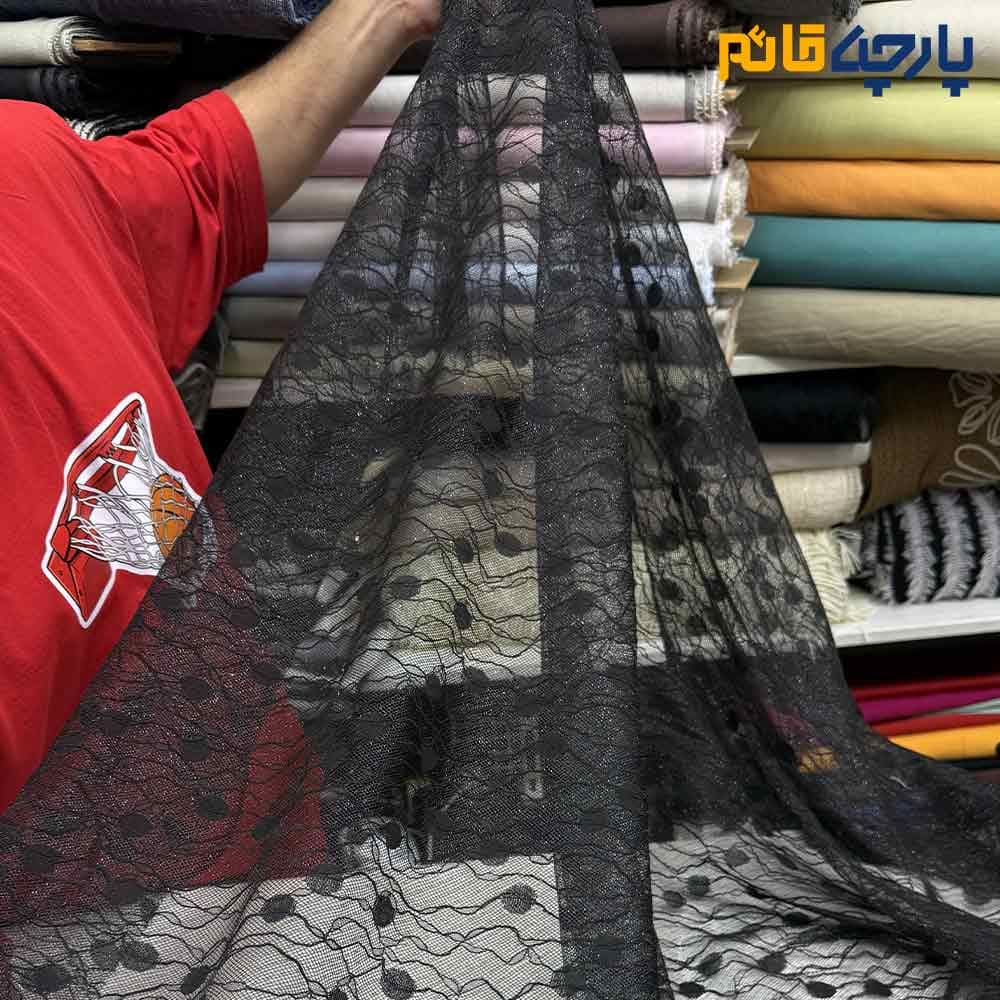 پارچه مجلسی تور کتان ایتالیایی رنگ مشکی طرح خطی دایره ای ریز عرض 150 کد 12280