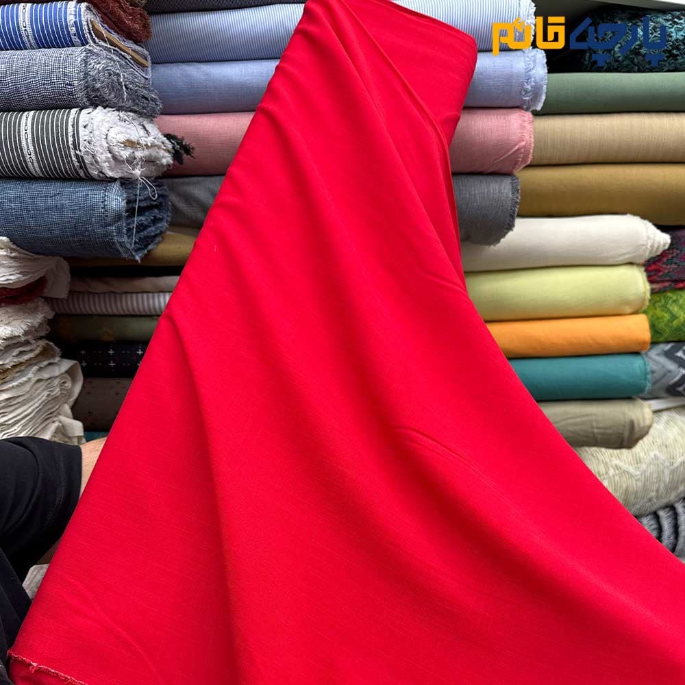 پارچه بهاره تابستانه لینن سفارشی ساده ریزشی رنگ قرمز خاص عرض ۱۵۰ کد11323