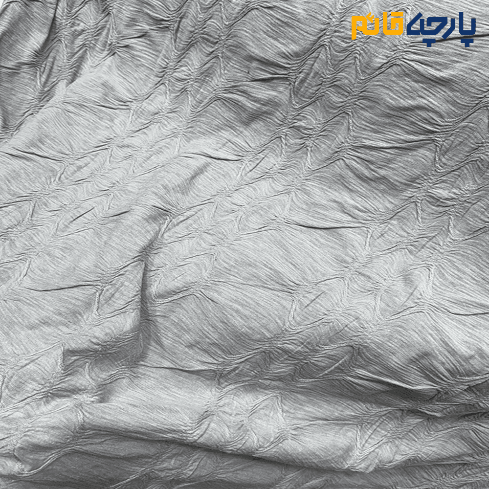 پارچه پاییزه و زمستانه بافت تریکو سبک طرح از خود رنگ طوسی نقره ای روشن کد ۸۹۰۵ — تصویر ۳