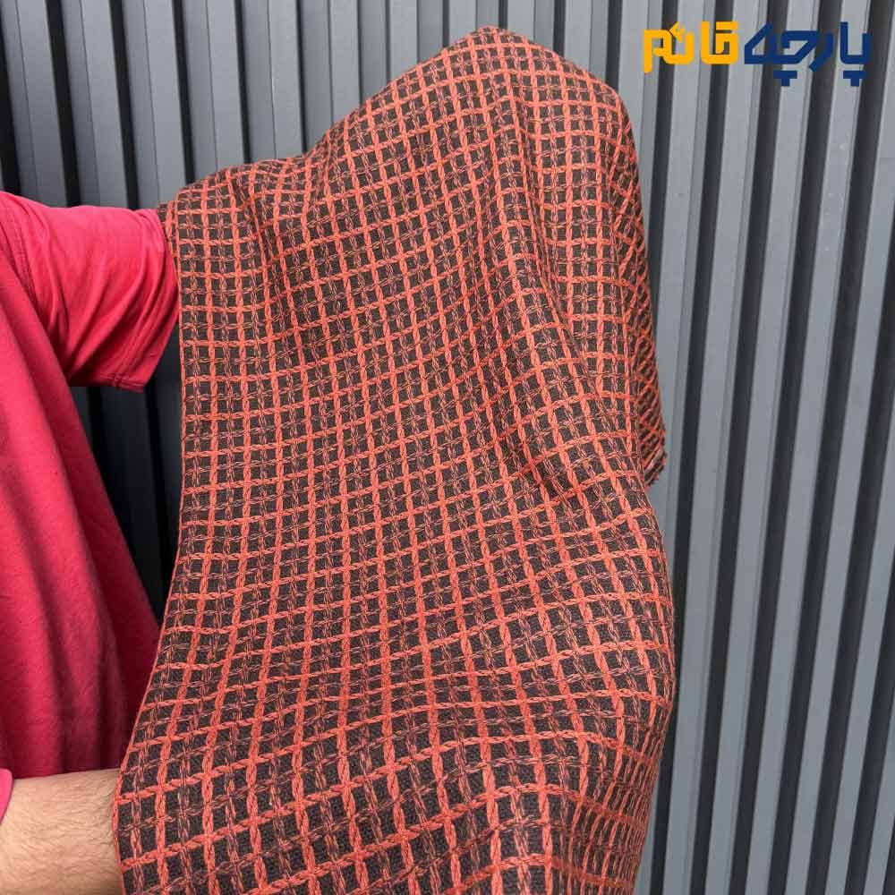 پارچه پاییزه و زمستانه کشمیر چهارخونه متوسط رنگ نارنجی قهوه ای ۲ رو کد8585