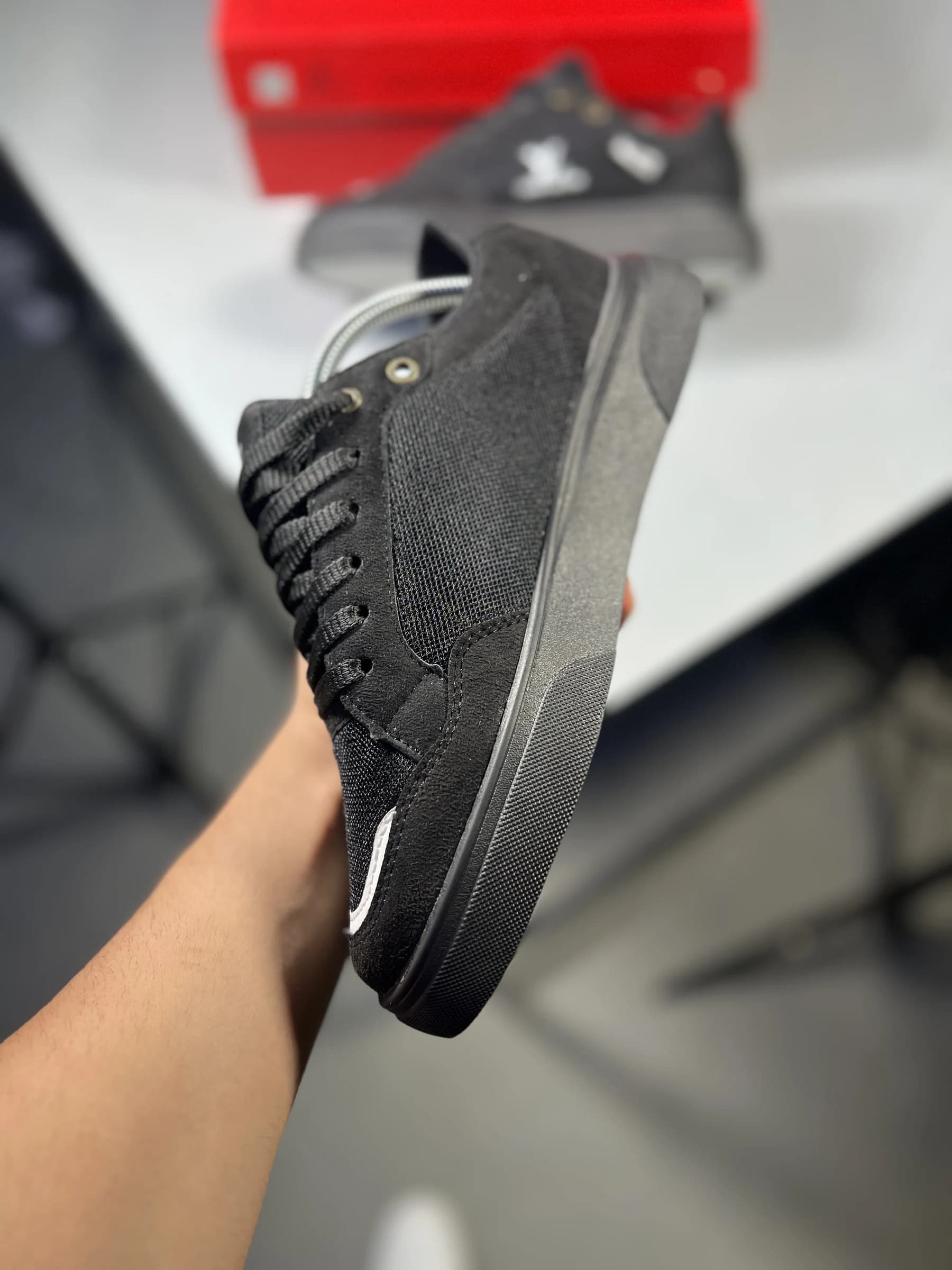 کتونی ونس لویی ویتون Louis Vuitton تمام مشکی / کد 2637 — تصویر ۵