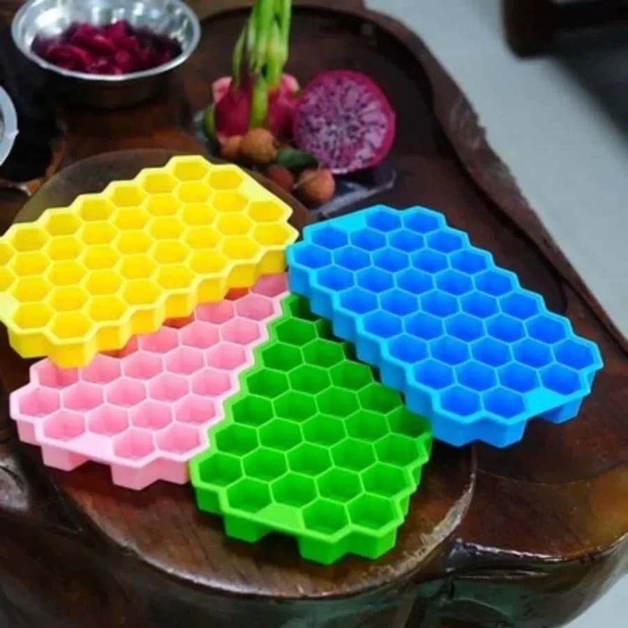 قالب یخ سیلیکونی درب‌دار