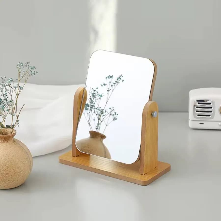 آینه رومیزی با پایه چوبی