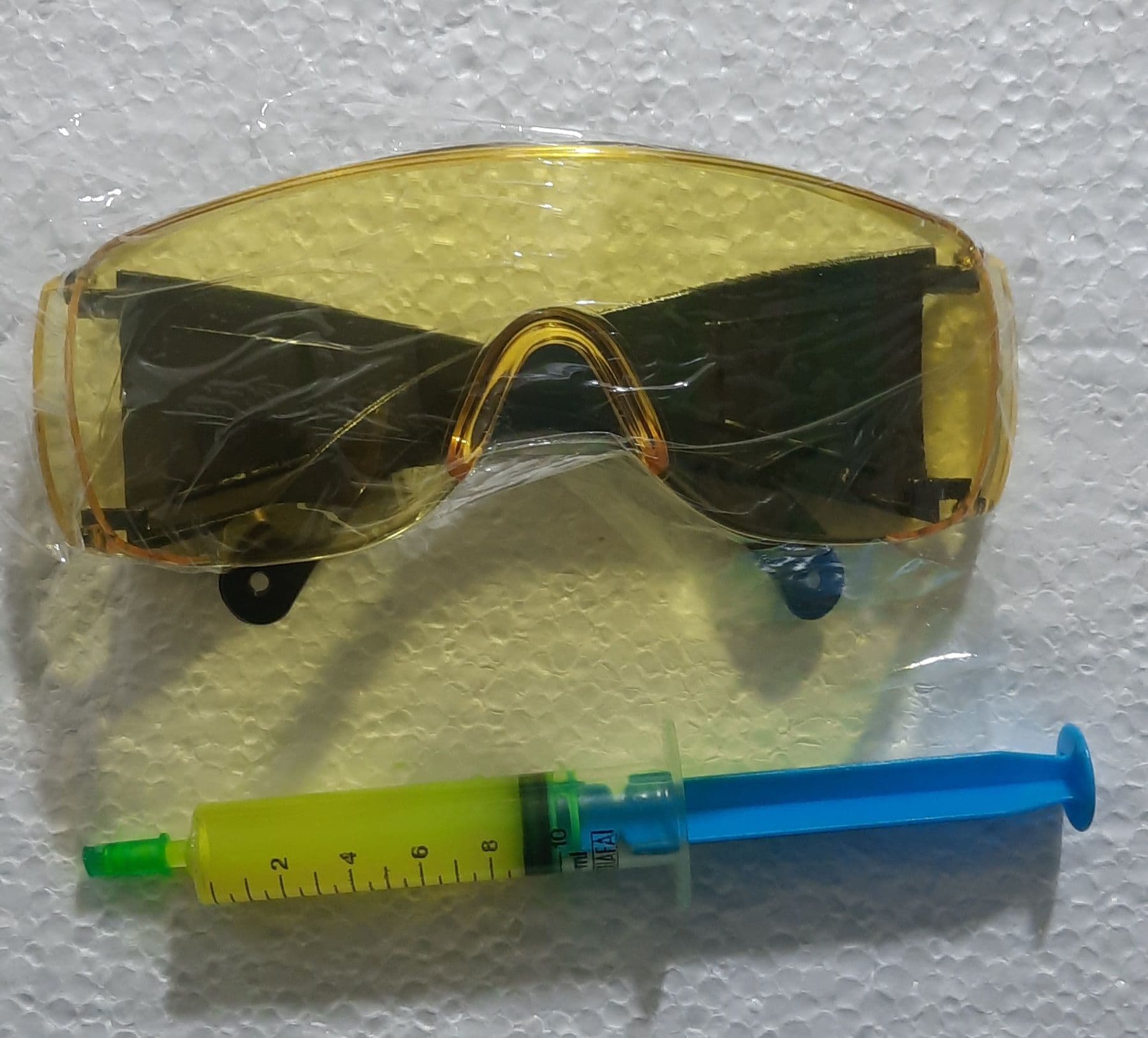 عینک UV نشت یابی
