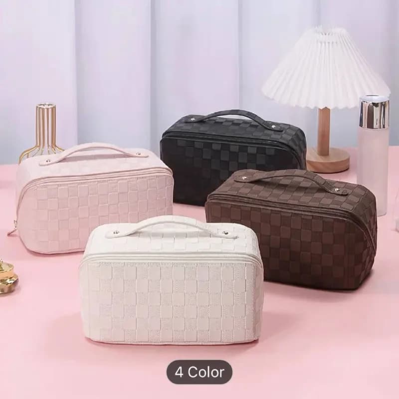 کیف آرایش چرم تک زیپه طرح شطرنجی