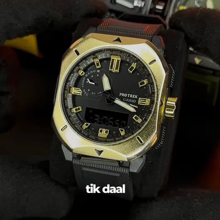ساعت جی شاک پرو ترک فلزی طلایی بند مشکی | G-SHOCK PRO TREK