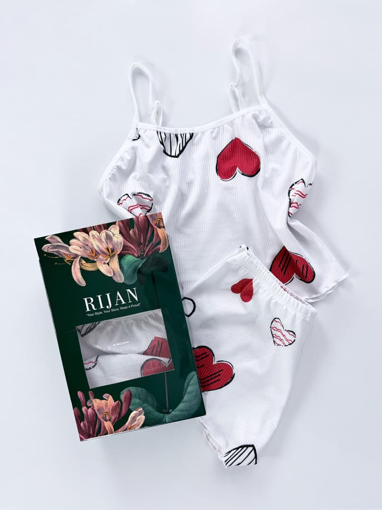 ست لباس خواب تاپ و شورتک کبریتی طرح قلب قرمز ریجان Rijan — تصویر ۲