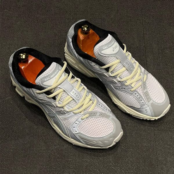 کتونی اسیکس ژل نیمباس 10.1 Asics Gel Nimbus طوسی — تصویر ۳