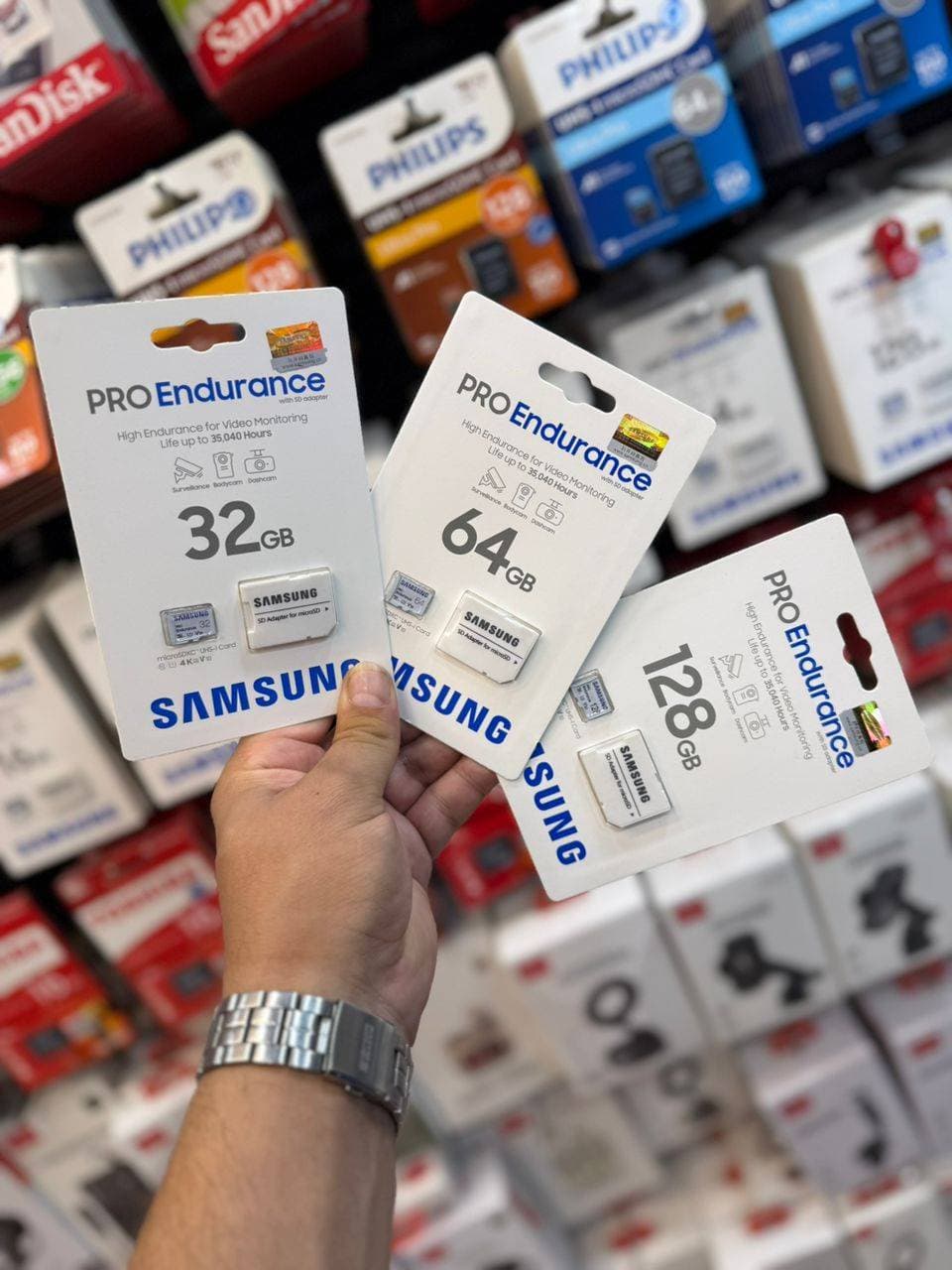 کارت حافظه microSDXC سامسونگ مدل PRO Endurance کلاس 10 استاندارد UHS-I U1 سرعت 100MBps ظرفیت32