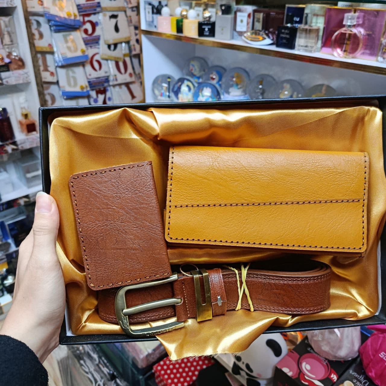 ست چرم کیف و کمربند — تصویر ۸