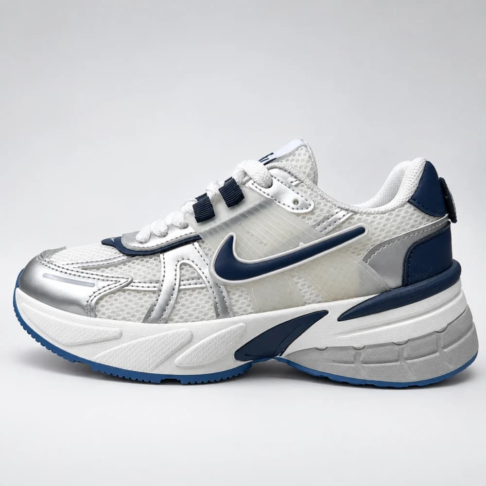 کتونی زنانه نایکی V2K ران سفید سرمه‌ای | Nike V2K Run White Navy