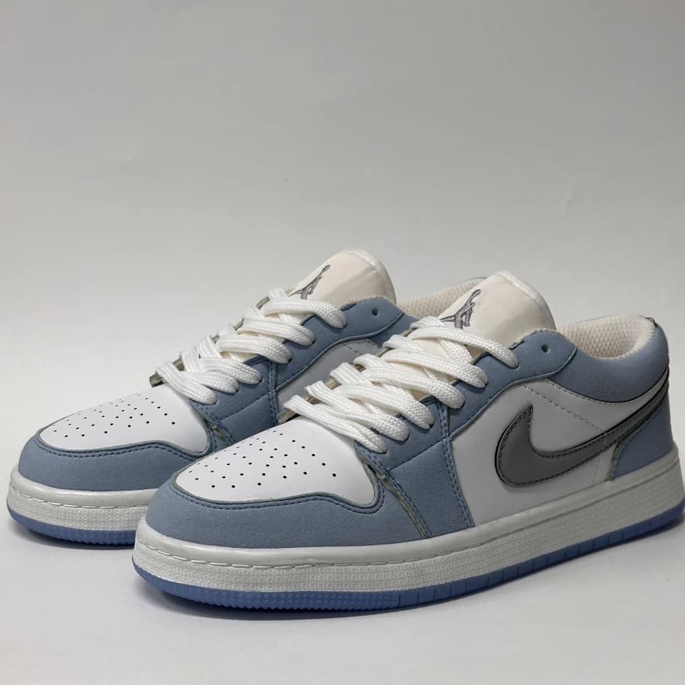 کتونی نایک ایر جردن 1 لو آبی آسمانی | Air Jordan 1 Low Sky Blue — تصویر ۴