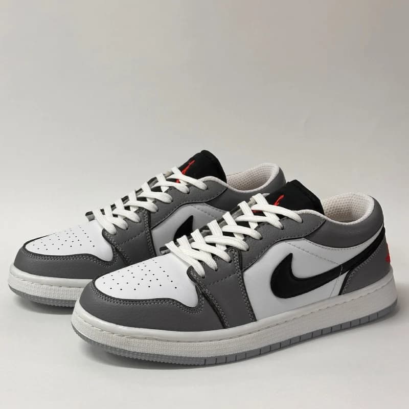 کتونی نایک ایر جردن 1 لو سفید طوسی | Air Jordan 1 Low Smoke Grey — تصویر ۴