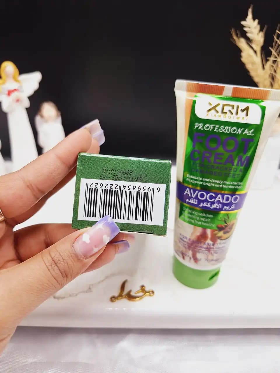 کرم ضد ترک و ترمیم کننده پا با عصاره آواکادو برند XQM کد X2262 — تصویر ۲