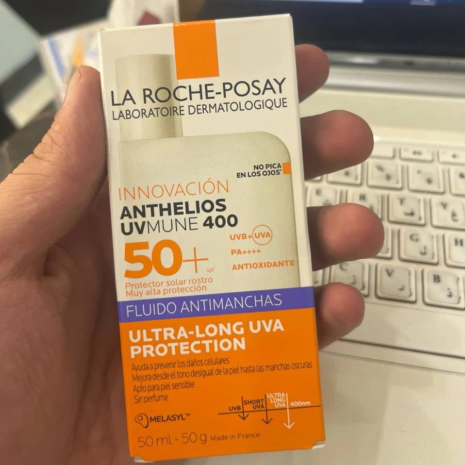 ضد آفتاب ضدلک لاروش پوزای اصل مدل Fluido antimanchas — تصویر ۳