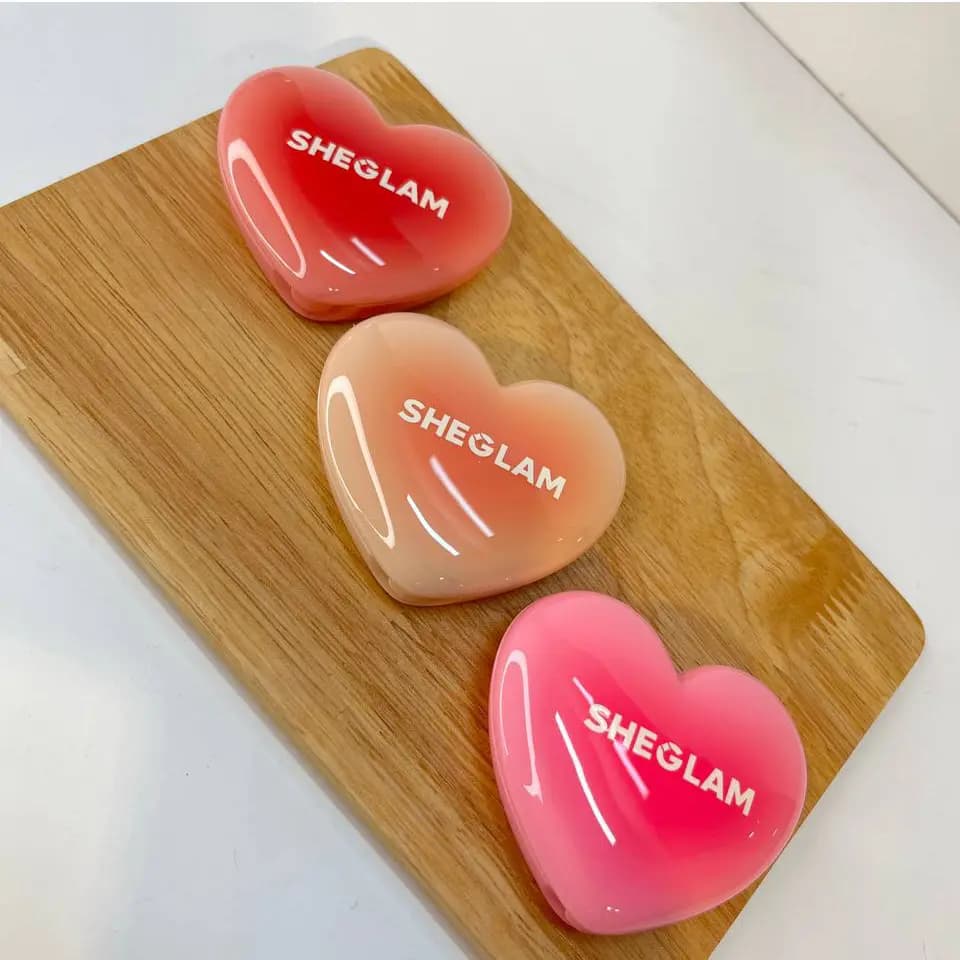 رژگونه کرمی قلبی شیگلم Sheglam