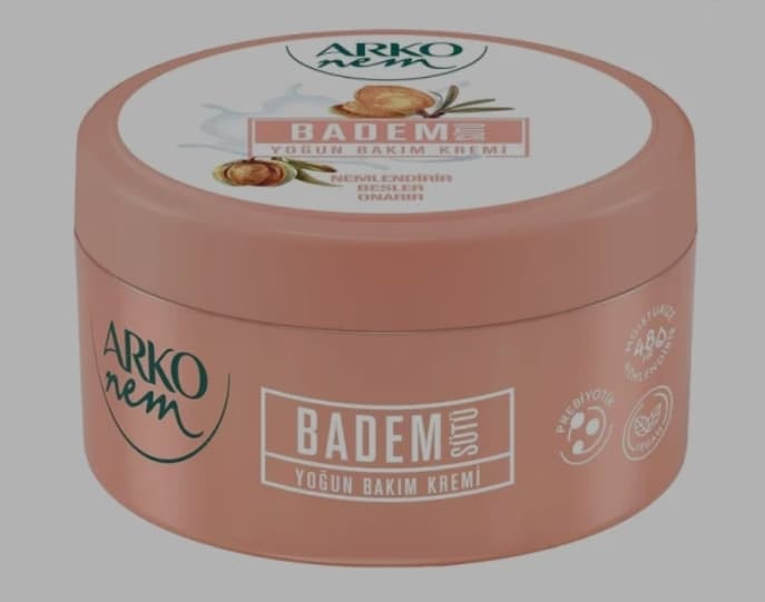 کرم مرطوب کننده آرکونم حاوی شیر بادام 250 میلArko nem Probiotic Moisturizing Cream with Almond Milk