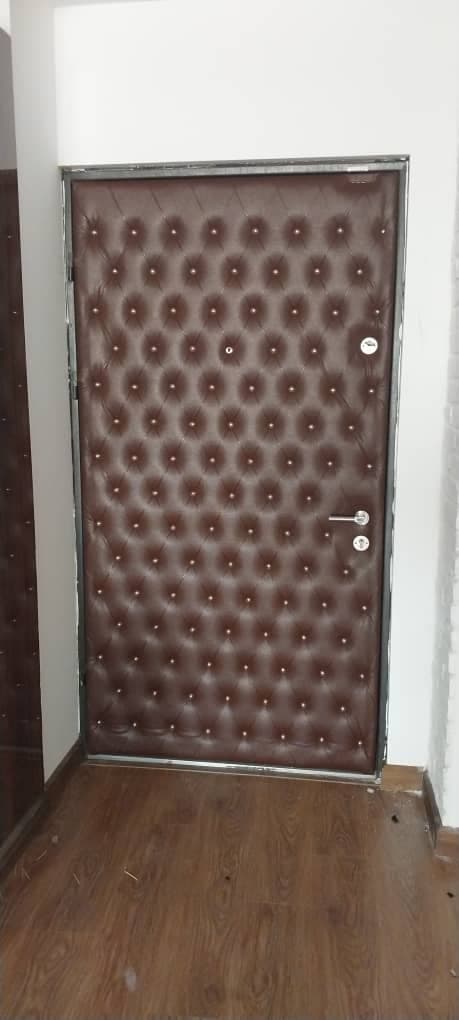 عایق صوتی درب ورودی آپارتمان — تصویر ۴