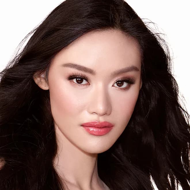 رژگونه پودری شارلوت تیلبری Charlotte Tilbury Cheek to Chic — تصویر ۳