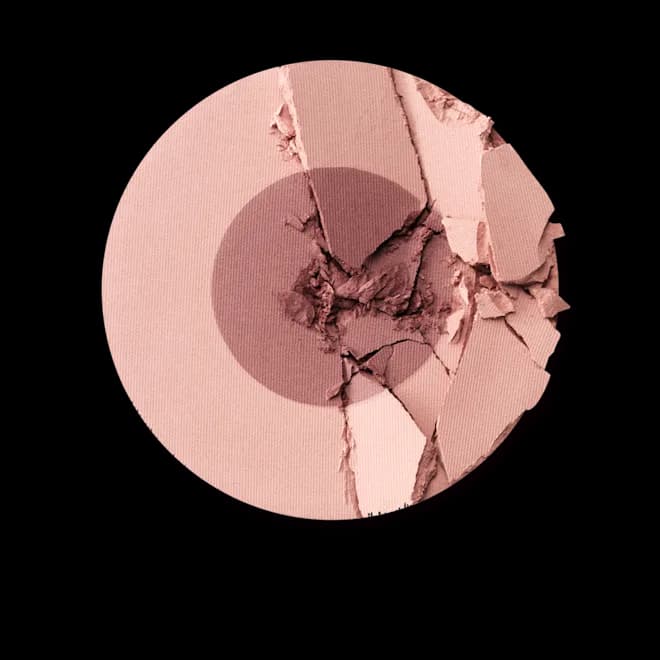 رژگونه پودری شارلوت تیلبری Charlotte Tilbury powder blush رنگ sex on fire — تصویر ۵