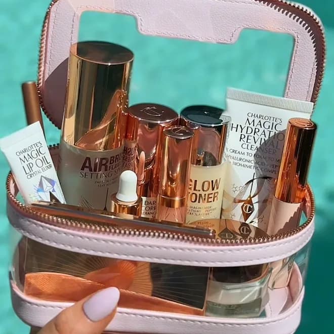 کیف لوازم آرایش شارلوت تیلبری صورتی | Charlotte Tilbury Pink Beauty Cosmetic Bag — تصویر ۳