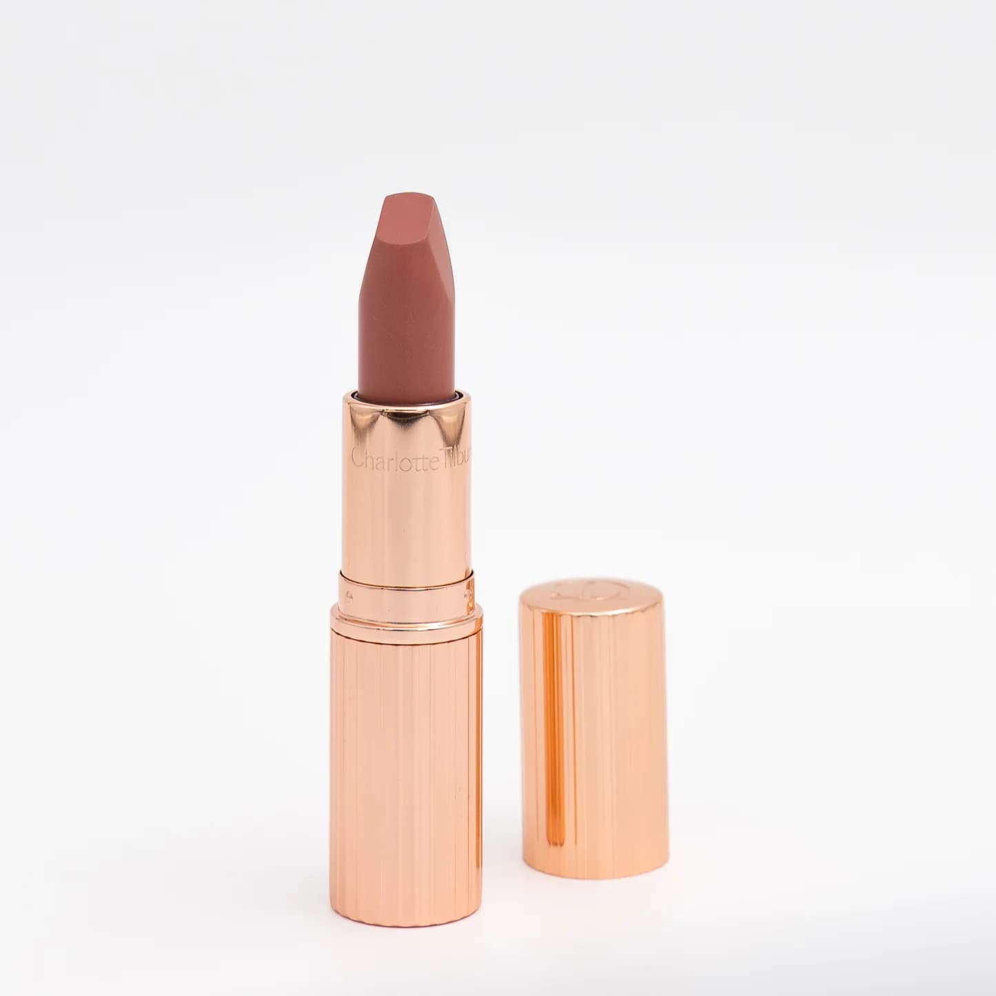 رژ لب مات شارلوت تیلبری رنگ Pillow Talk Medium | Charlotte Tilbury Matte Revolution Lipstick – Pillow Talk Medium (3.5g)