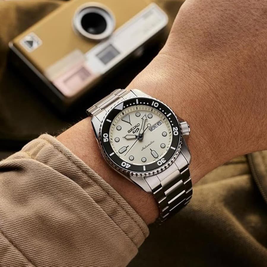 ساعت مردانه سیکو مدل SEIKO SRPK31K1 — تصویر ۹