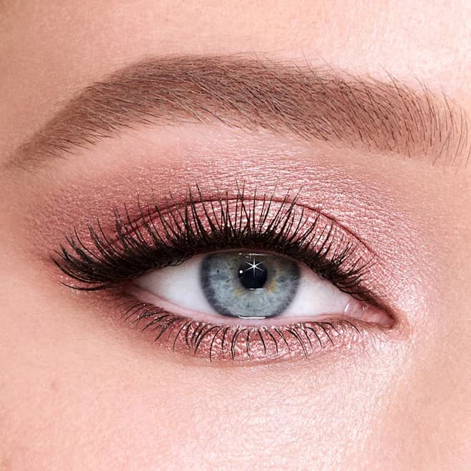 کیت دو عددی سایه مدادی چشم شارلوت تیلبری مدل Eye Enhancing Beauty Secrets رنگ Pillow Talk و Matte — تصویر ۷