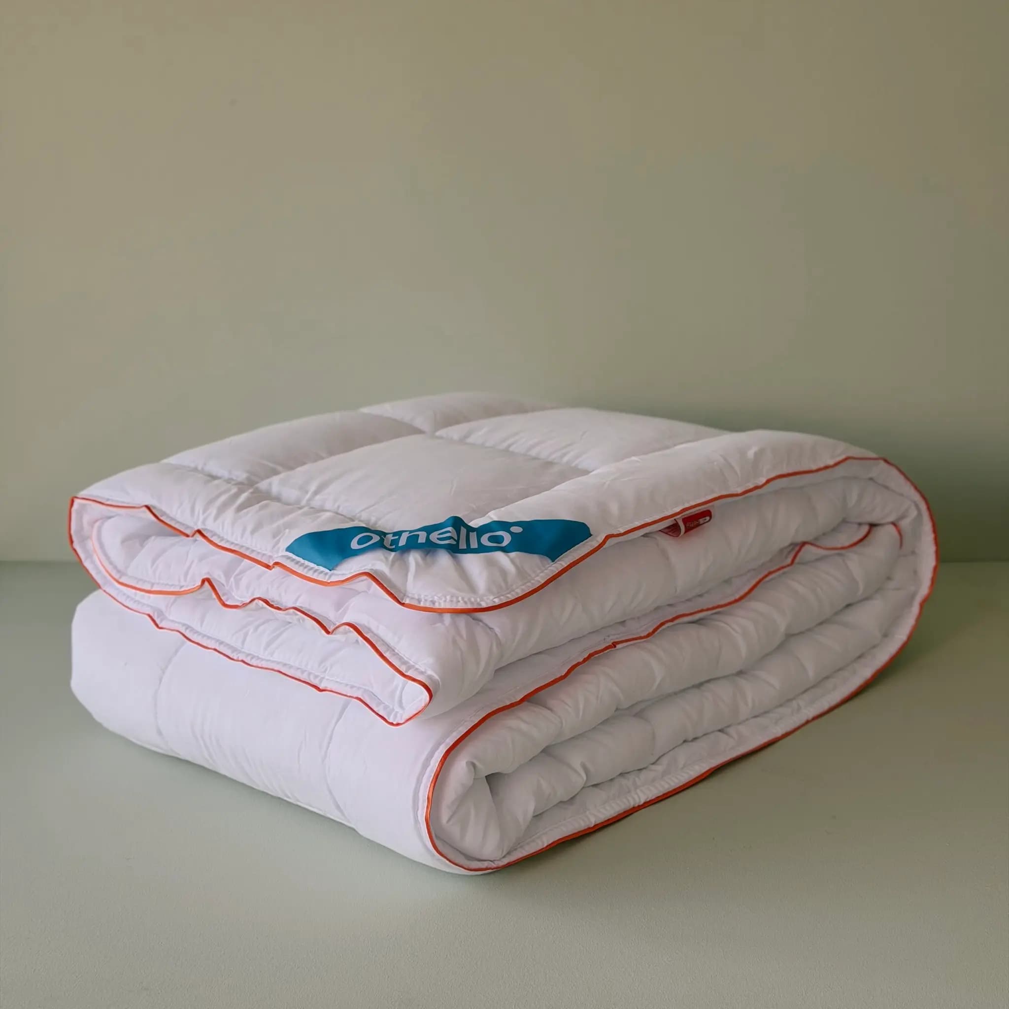 لحاف لایت ضد مایت مدل Tempura 95C-X برند Othello دونفره کینگ 215×235 — تصویر ۵