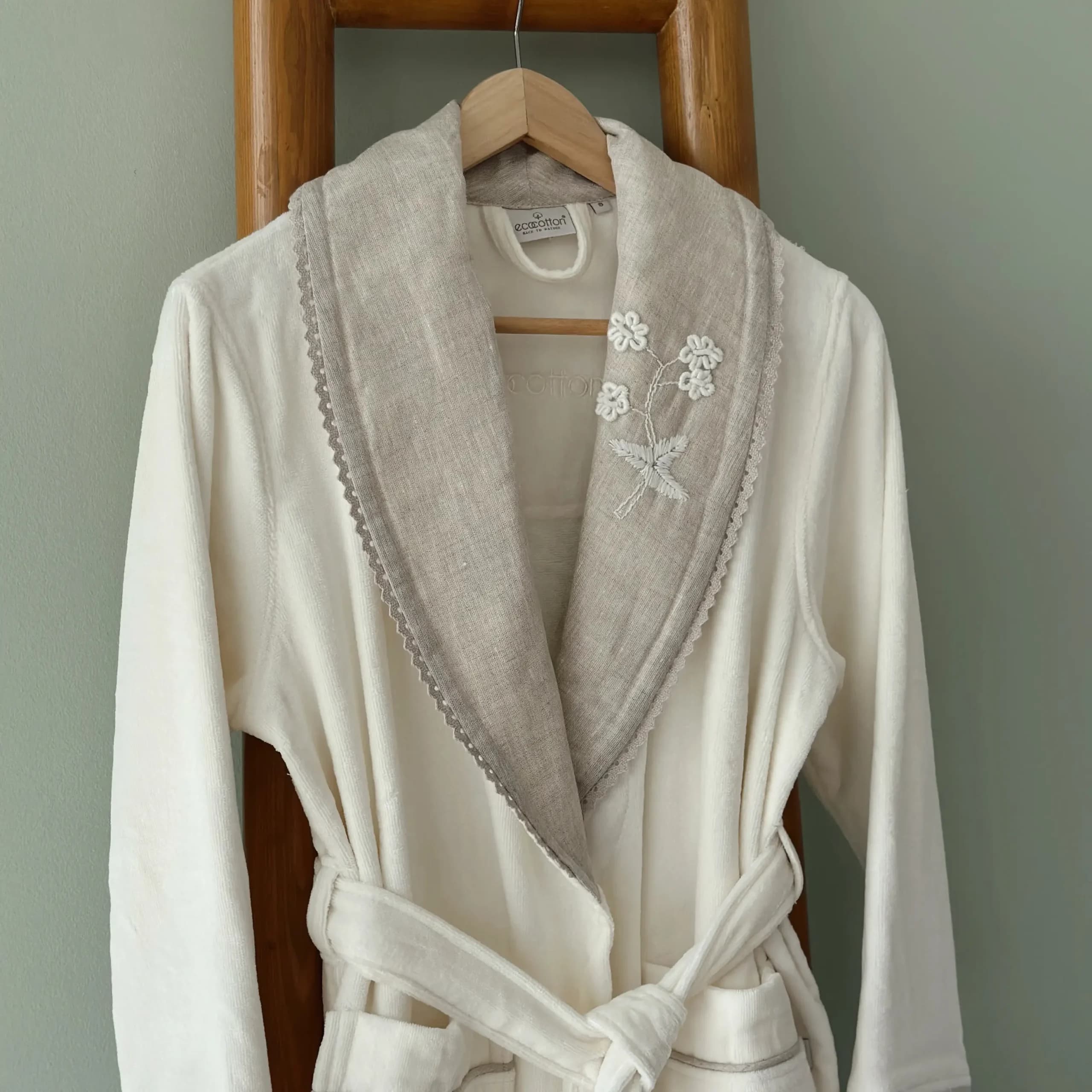 حوله تن پوش زنانه برند ecocotton مدل Ayliz — تصویر ۴