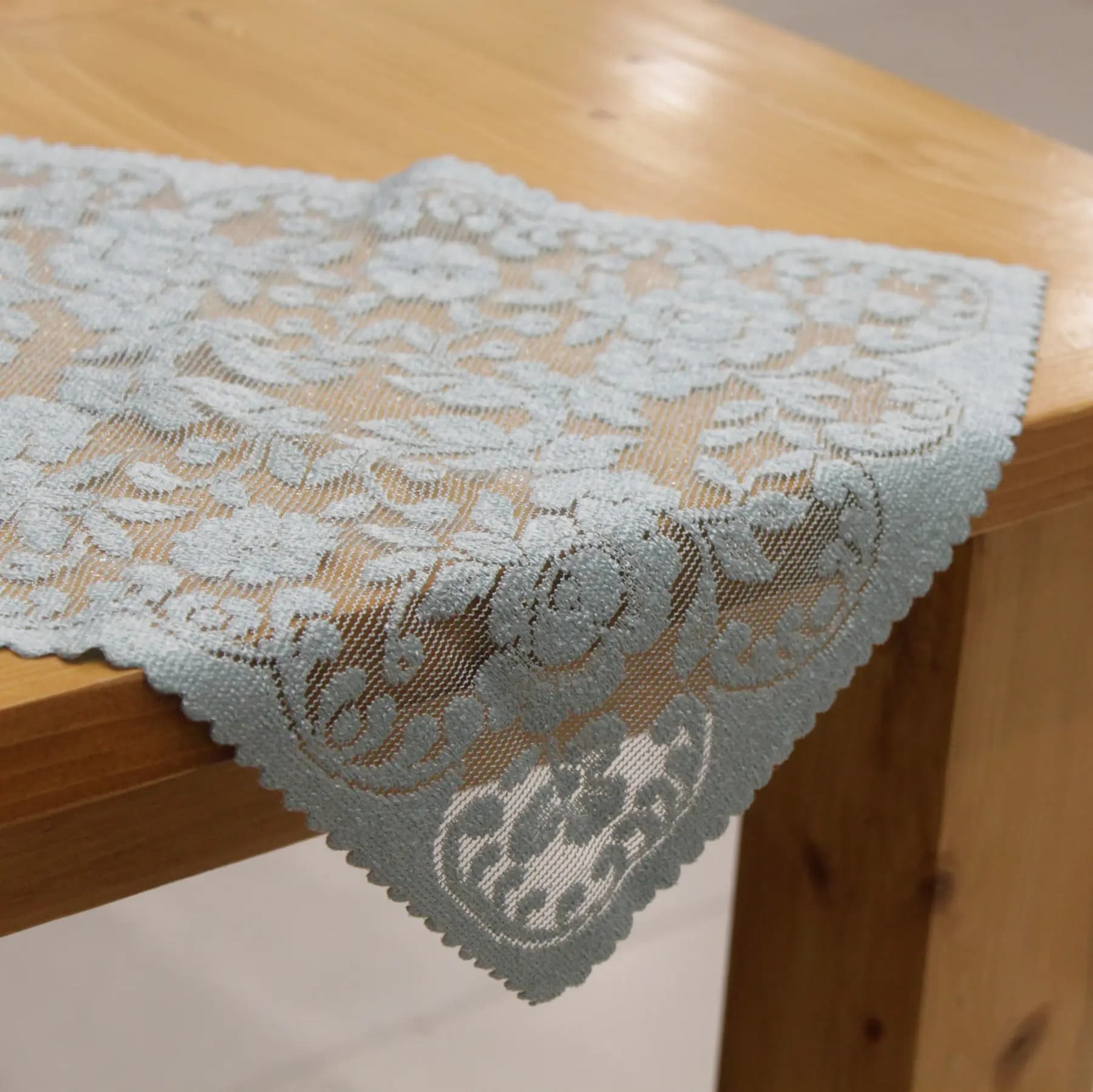 رومیزی تور سایز 30*30 — تصویر ۳